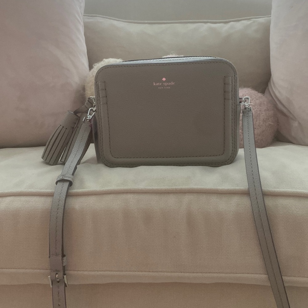 KATE SPADE Arla crossbody. Never used, with tags.